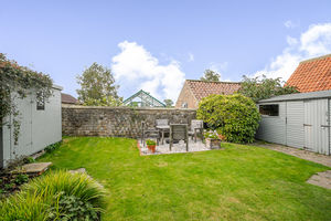 Gardens- click for photo gallery